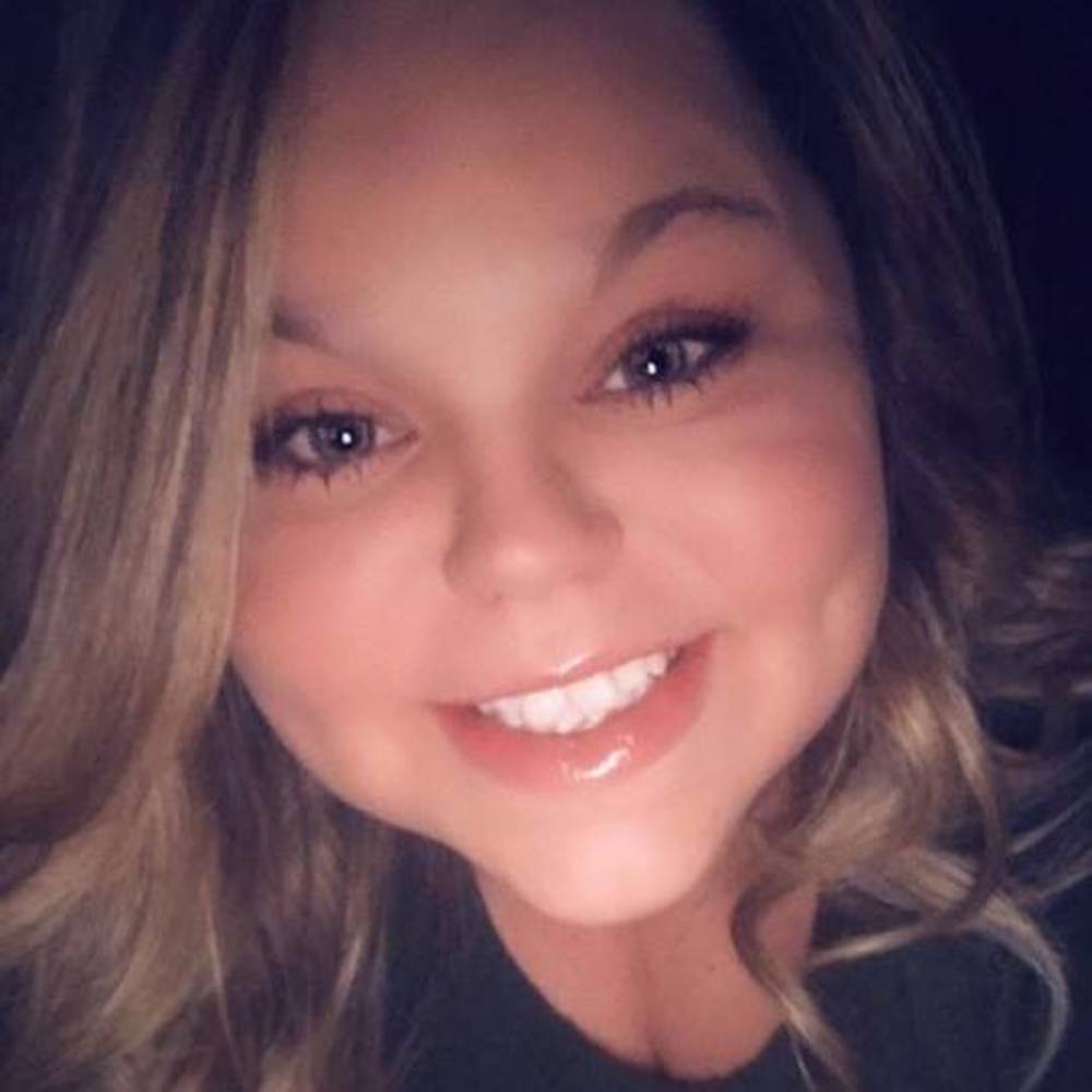 Meet your Posher, Carrie